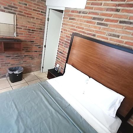 Hotel Hcm 과달라하라 외부 사진